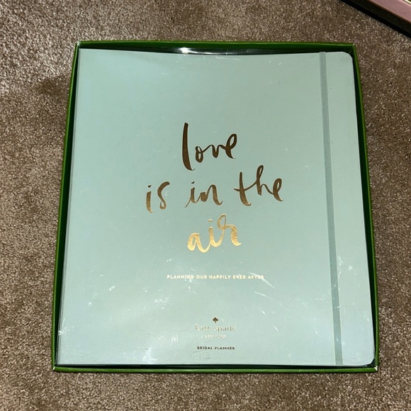 Kate Spade ♠️ New York love is in the Light Blue Bridal Planner - Picture 1 of 12